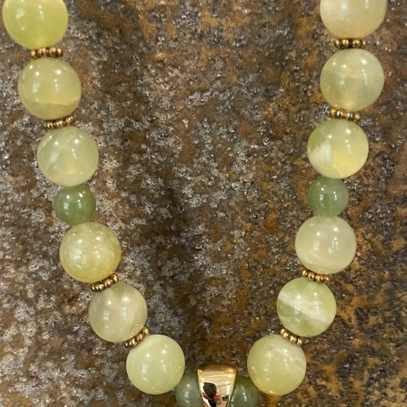 VINTAGE ASIAN JADE COIN Necklace - Picture 4 of 8